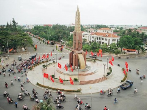 Phấn đấu đưa Cà Mau phát triển nhanh, bền vững