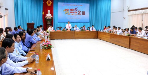 Họp mặt báo chí xuân Mậu Tuất 2018