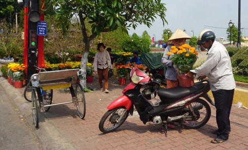 Nô nức đón nàng Xuân