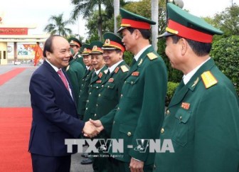 Thủ tướng Nguyễn Xuân Phúc làm việc tại Quân khu 5