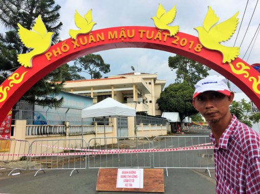Làm phố xuân bán vé ở bờ hồ Trúc Giang, dân Bến Tre bức xúc