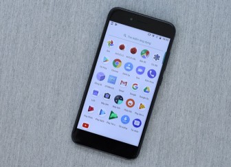 Xiaomi tức tốc xóa bài thăm dò ý kiến người dùng "thích MIUI hay Android One hơn"