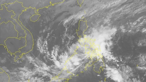 Tối nay, bão Sanba vào Biển Đông