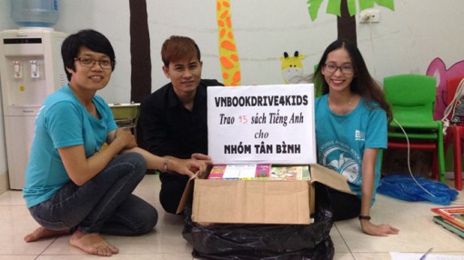 Những người Việt ăn Tết bằng… sách