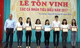 Quỹ Tiếp sức tài năng An Giang tôn vinh 173 sinh viên, học sinh xuất sắc