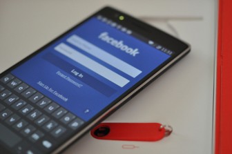 Facebook bị gián đoạn ở khắp nơi trên thế giới trong 3 giờ
