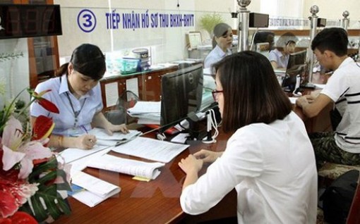 Tinh giản ít nhất 2,5% biên chế hưởng lương Nhà nước năm 2018