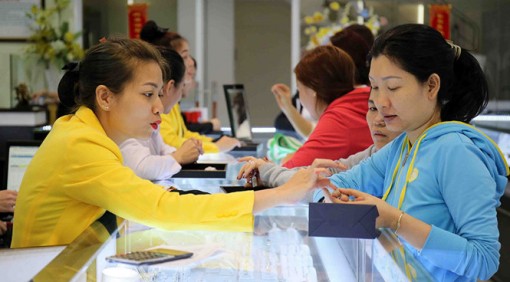 Thị trường vàng nhộn nhịp trước ngày Thần tài, giá USD tăng