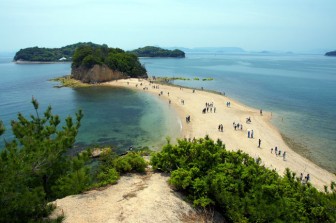Hòn đảo "bí ẩn" tại Nhật Bản khiến du khách nào cũng muốn dừng chân vì quá đẹp