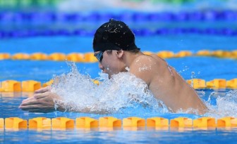 Nguyễn Hữu Kim Sơn đoạt 4 Huy chương vàng Giải bơi lội 
toàn bang Florida