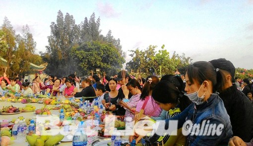 Đầu năm đi chùa cầu an, giải hạn