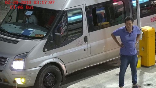 Tài xế không chịu mua vé ở BOT T2 Cần Thơ, gọi Công an 113 'kêu cứu'