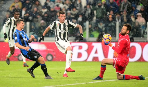 Juventus và Milan vào chung kết Cúp quốc gia Ý