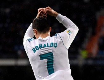 Lập cú đúp vào lưới Getafe, Ronaldo gửi thư hăm dọa đến thủ đô Paris