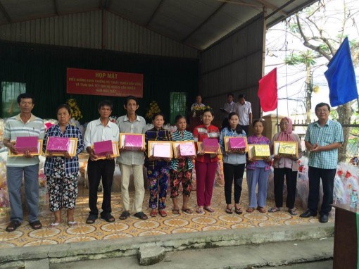 Nỗ lực giúp dân thoát nghèo bền vững