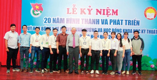 Kỳ tích 20 năm… “trồng người”