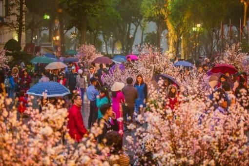 Đề nghị không tăng giá dịch vụ khám chữa bệnh, giáo dục, du lịch