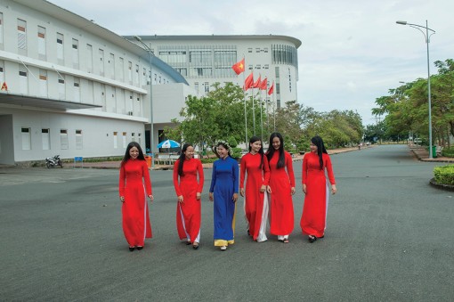Phụ nữ sống đẹp