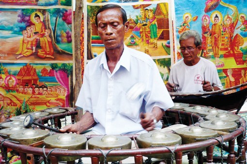 Văn hóa truyền thống phục vụ du lịch