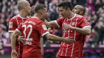 Bayern Munich chạm tay vào chức vô địch sau chiến thắng 6-0