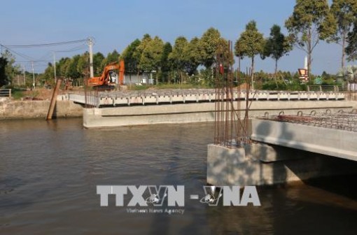Chủ tịch tỉnh Hậu Giang chỉ đạo sớm họp dân vụ xây cầu Tân Hiệp