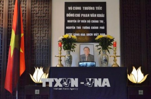 Lễ viếng và mở Sổ tang tưởng nhớ nguyên Thủ tướng Phan Văn Khải tại nhiều quốc gia
