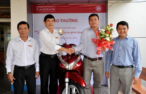 Trao thưởng Chương trình khuyến mãi “Sinh nhật vàng – Ngàn quà tặng”