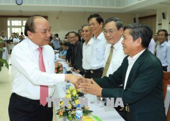 Thủ tướng Nguyễn Xuân Phúc gặp mặt cán bộ lão thành tỉnh Quảng Nam qua các thời kỳ