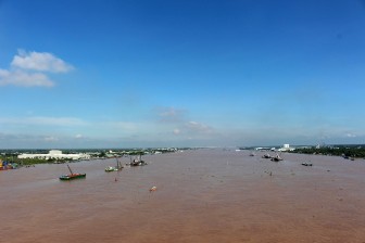 Thủy điện “ám ảnh” cư dân Mekong