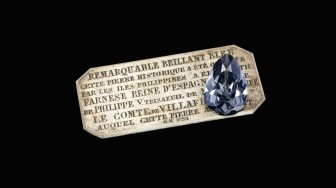 Kim cương xanh cực hiếm lần đầu được bán sau 3 thế kỉ