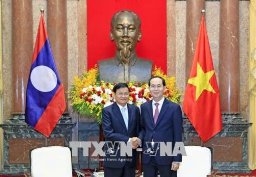 Chủ tịch nước Trần Đại Quang tiếp Thủ tướng Lào Thongloun Sisoulith
