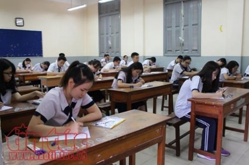 Không nên chọn cả hai tổ hợp môn thi và không quá 5 nguyện vọng xét tuyển