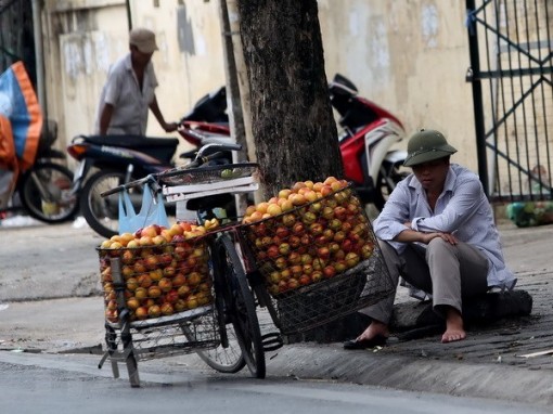 Miền Bắc oi nóng trước khi chịu ảnh hưởng của đợt không khí lạnh