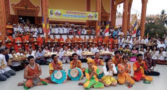 Đồng bào Khmer đón mừng năm mới