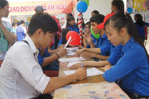 Tham gia Ngày hội tuyển dụng năm 2018, các doanh nghiệp tuyển 1.600 vị trí việc làm