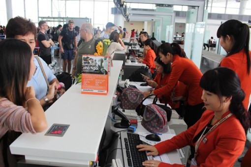 Khó ‘săn' vé máy bay giá rẻ dịp nghỉ lễ 30-4 và 1-5