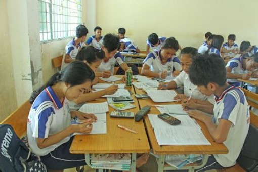 Về Loan Mỹ nghe chuyện học của đồng bào Khmer