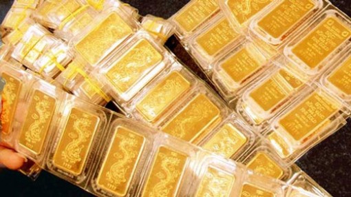 Giá vàng hôm nay 19-4: Tiếp tục tăng nhanh khi USD giảm