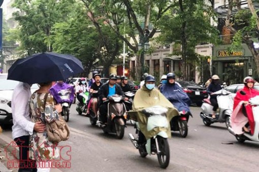 Thời tiết 21-4: Có nơi nắng nóng trên 35 độ C, dông xuất hiện chiều tối và đêm