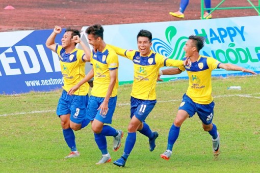 Thắng Bình Định, Đồng Tháp tạm dẫn dầu Giải Hạng Nhất 2018