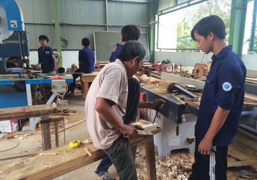 Đào tạo lao động phục vụ làng nghề truyền thống