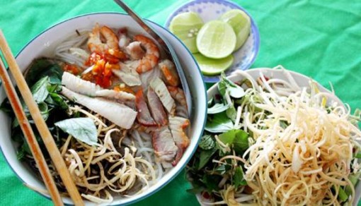 Bún nước lèo - món ăn dân dã làm nên thương hiệu ẩm thực đất Mũi