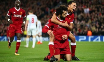 Hậu vệ Liverpool xem Salah như ác mộng trên sân tập