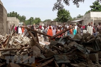 Nổ quanh nhà thờ Hồi giáo, ít nhất 27 người chết