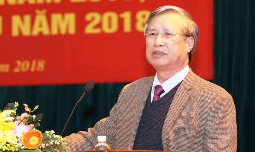 Xây dựng Đảng và hệ thống chính trị: Để cán bộ là cái gốc của mọi công việc