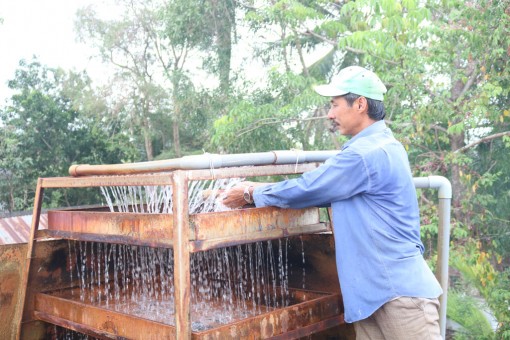 Nông thôn “khát” nước sạch