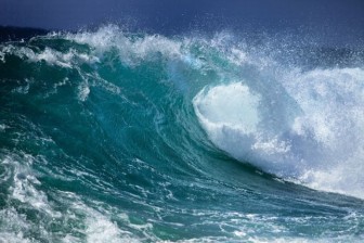 Phát hiện cơn sóng 'quái vật' cao gần 24m tại Nam bán cầu