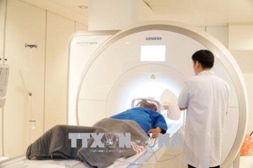 Sắp tăng giá dịch vụ y tế, người có thẻ BHYT ‘hưởng lợi’ nhiều nhất