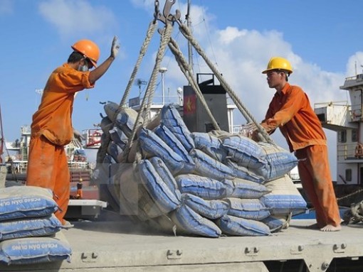 4 tháng, xuất khẩu xi măng đạt gần 10 triệu tấn