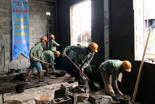 Sôi nổi thi đua “Lao động giỏi, lao động sáng tạo”